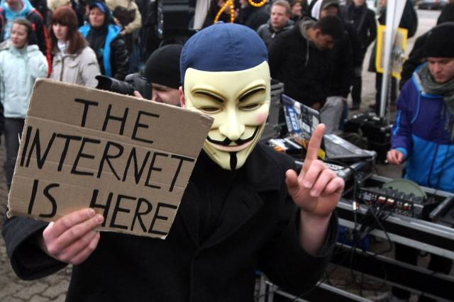 The dangerous power of the clickbait king