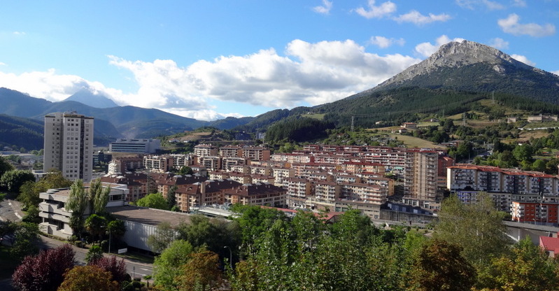 The town of Mondragón-Arrasate