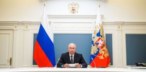 Putin's dangerous vaccine gamble