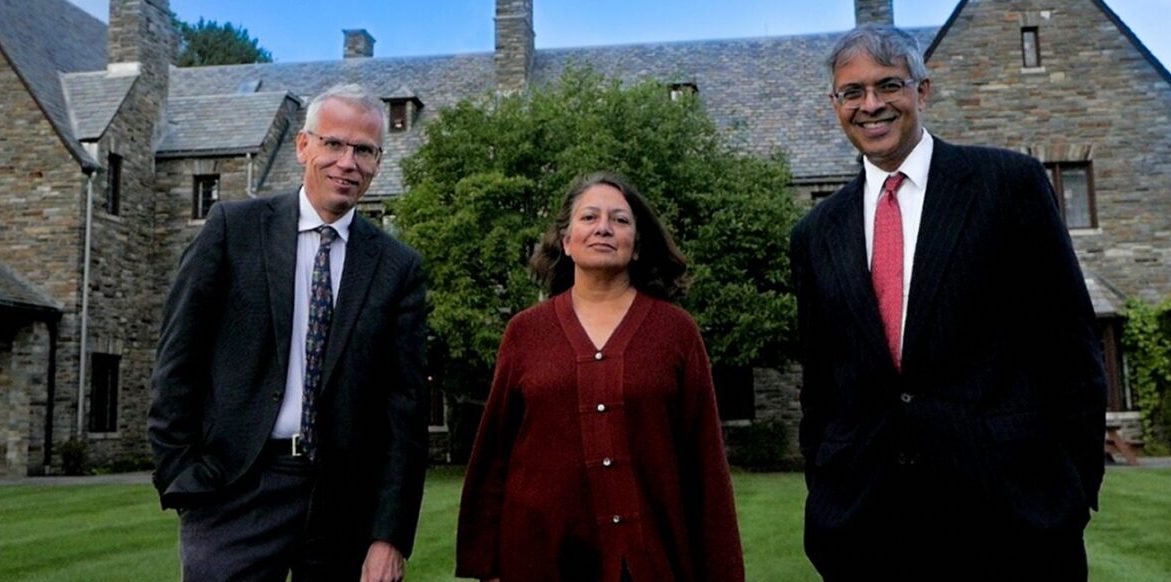 Profs Martin Kuldorff (L), Sunetra Gupta (C) and Jay Bhattacharya (R) met at Great Barrington, Massachusetts