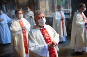 Sneering scientists won't win over anti-vaxxers