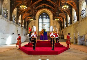 The Queen shows the democracy of death