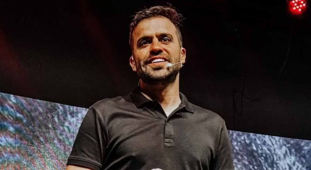 The self-help guru who conquered Brazil