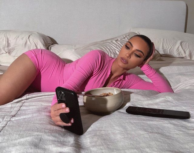 Selfies have made you ugly