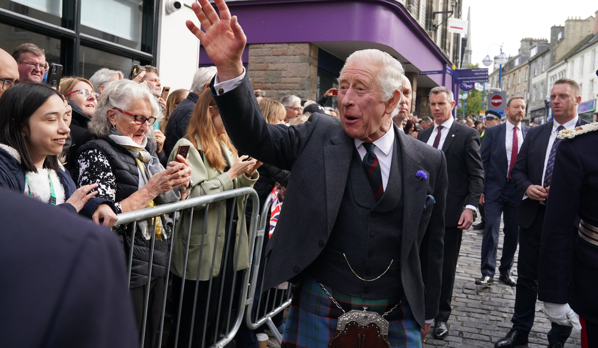 King Charles greets the public in Dunfermline