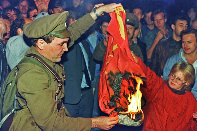 Putin's empire is collapsing (DIMA KOROTAYEV/AFP via Getty Images)