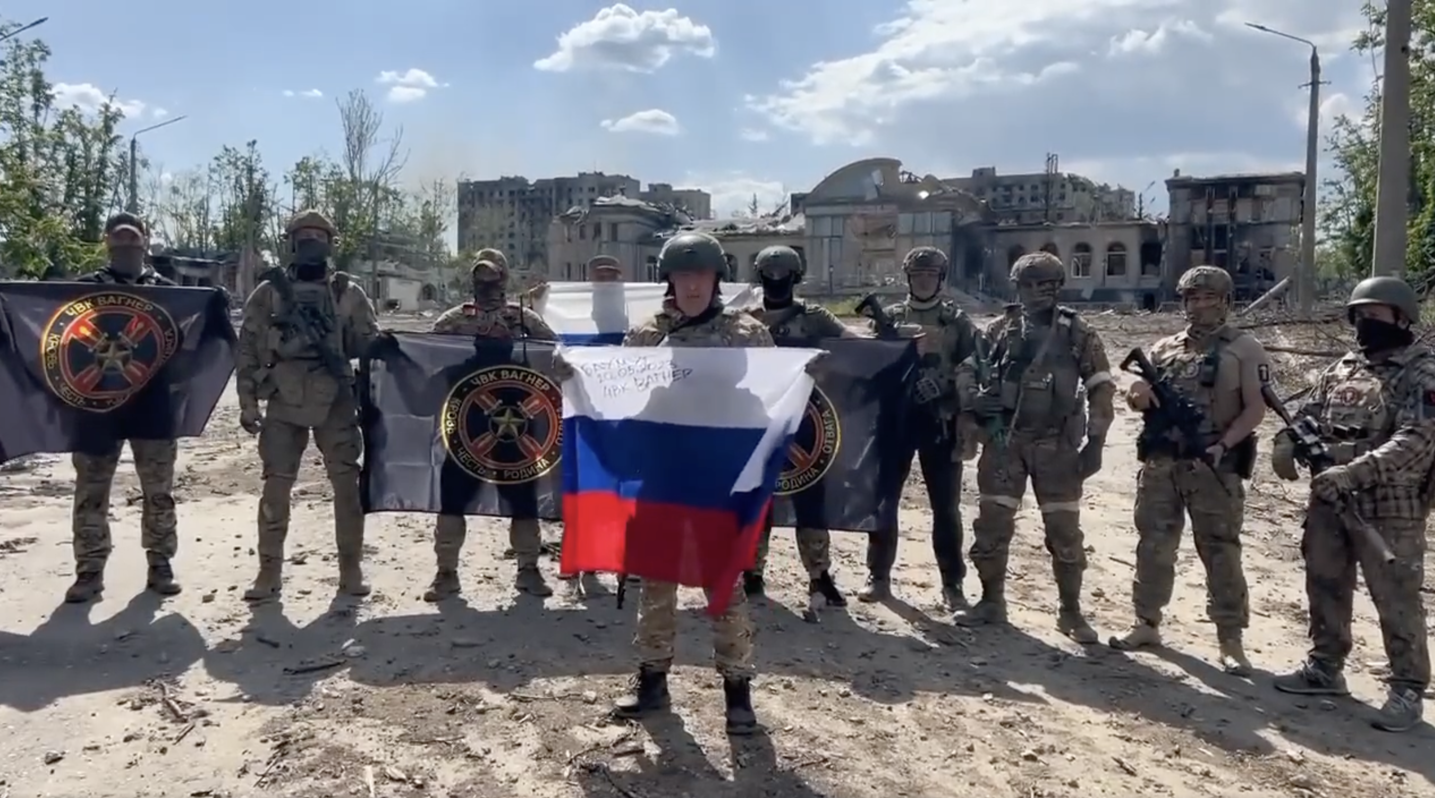 Yevgeny Prigozhin, head of the Wagner Group, and his mercenaries in Bakhmut
