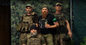 Dodging shells on Ukraine's eastern front