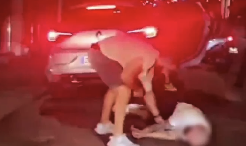 Colleagues try to help an off-duty police officer who was left unconscious. Credit: ACTU17 