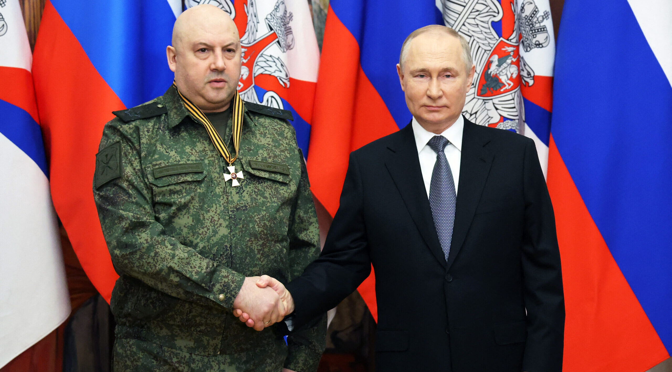 Sergey Surovikin meets with Vladimir Putin in December 2022. Credit: Getty