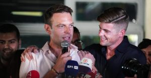 Syriza's gay leader plans surrogacy baby