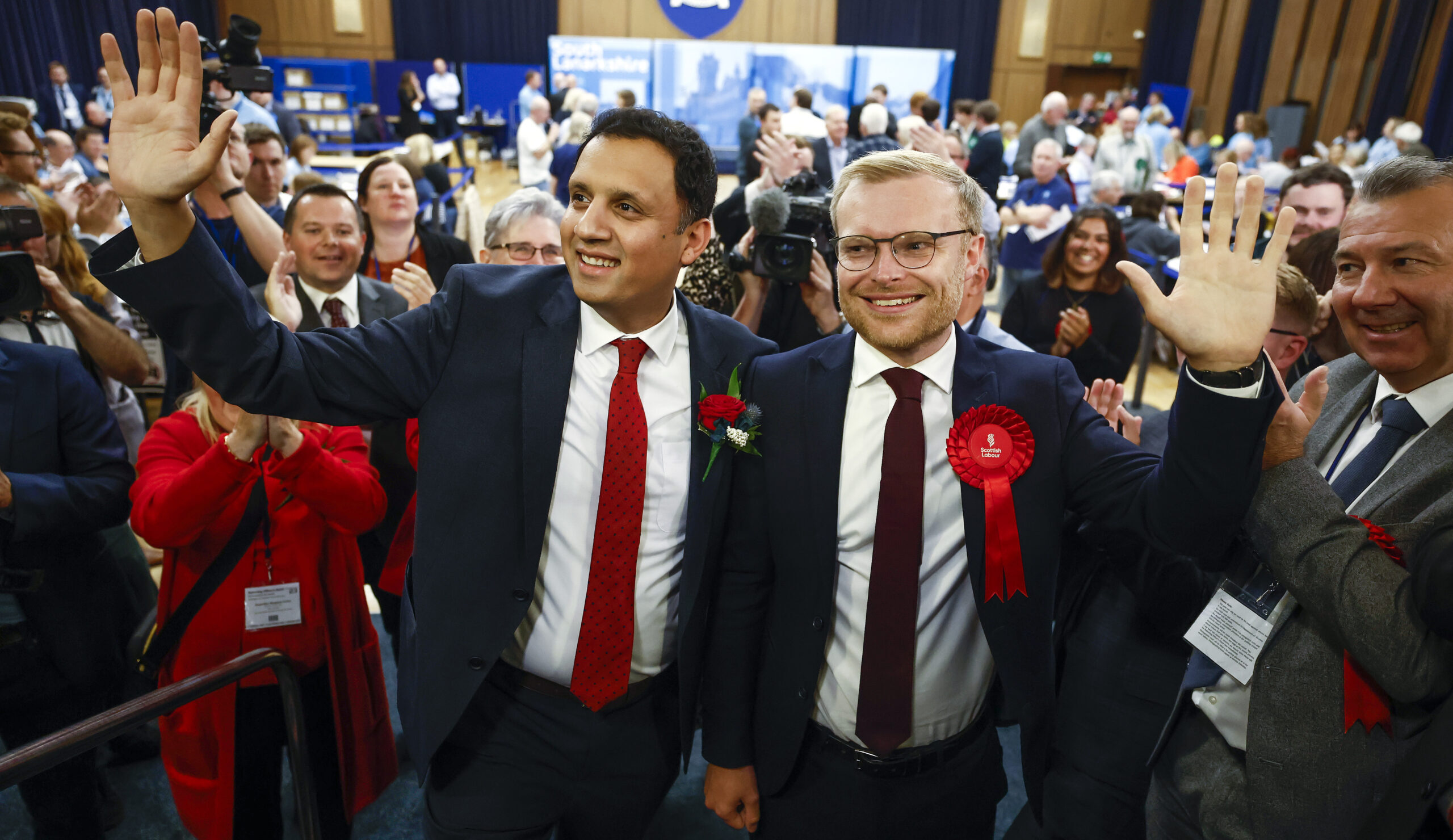 Scottish Labour Leader Anas Sarwar and candidate Michael Shanks last night. Credit: Getty