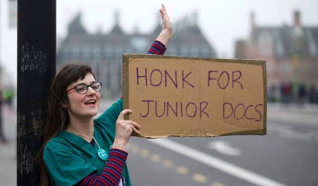 Should junior doctors be paid more?