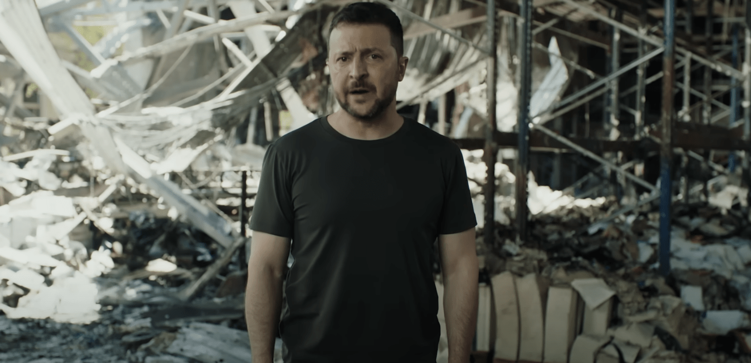 Volodymyr Zelensky made an address from the charred ruins of a Kharkiv publishing house