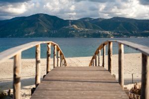 Italy's bridge to nowhere