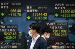 What's behind Japan's stock market crash?