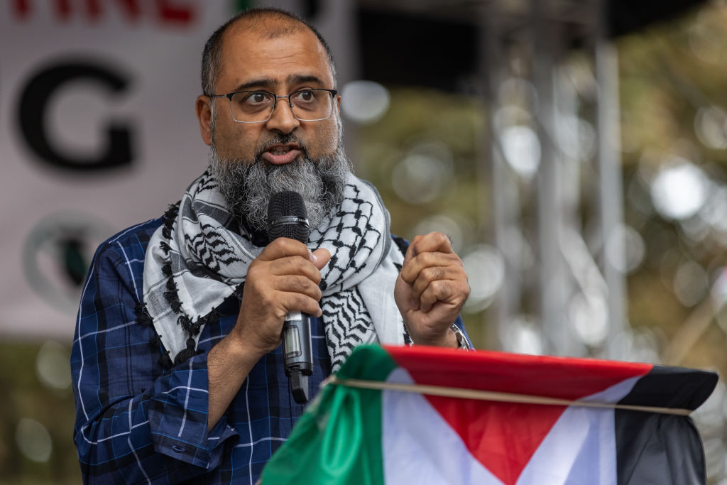 Independent MP Iqbal Mohamed speaks at a pro-Palestine rally in September. Credit: Getty