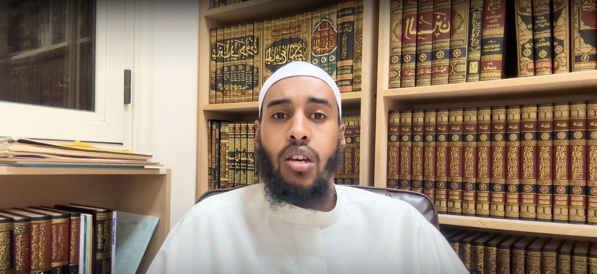 Mahamed AbdurRazaq has advised men to hit their wives if they refuse sex. Credit: YouTube