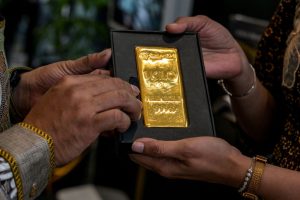 Record gold prices are a bet against the dollar