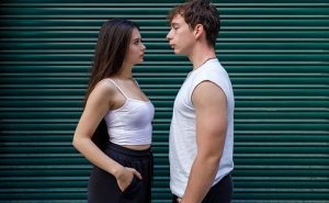 Male attacks on Tinder height feature are hypocritical