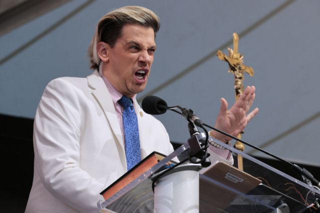 Milo Yiannopoulos’ horrible homecoming