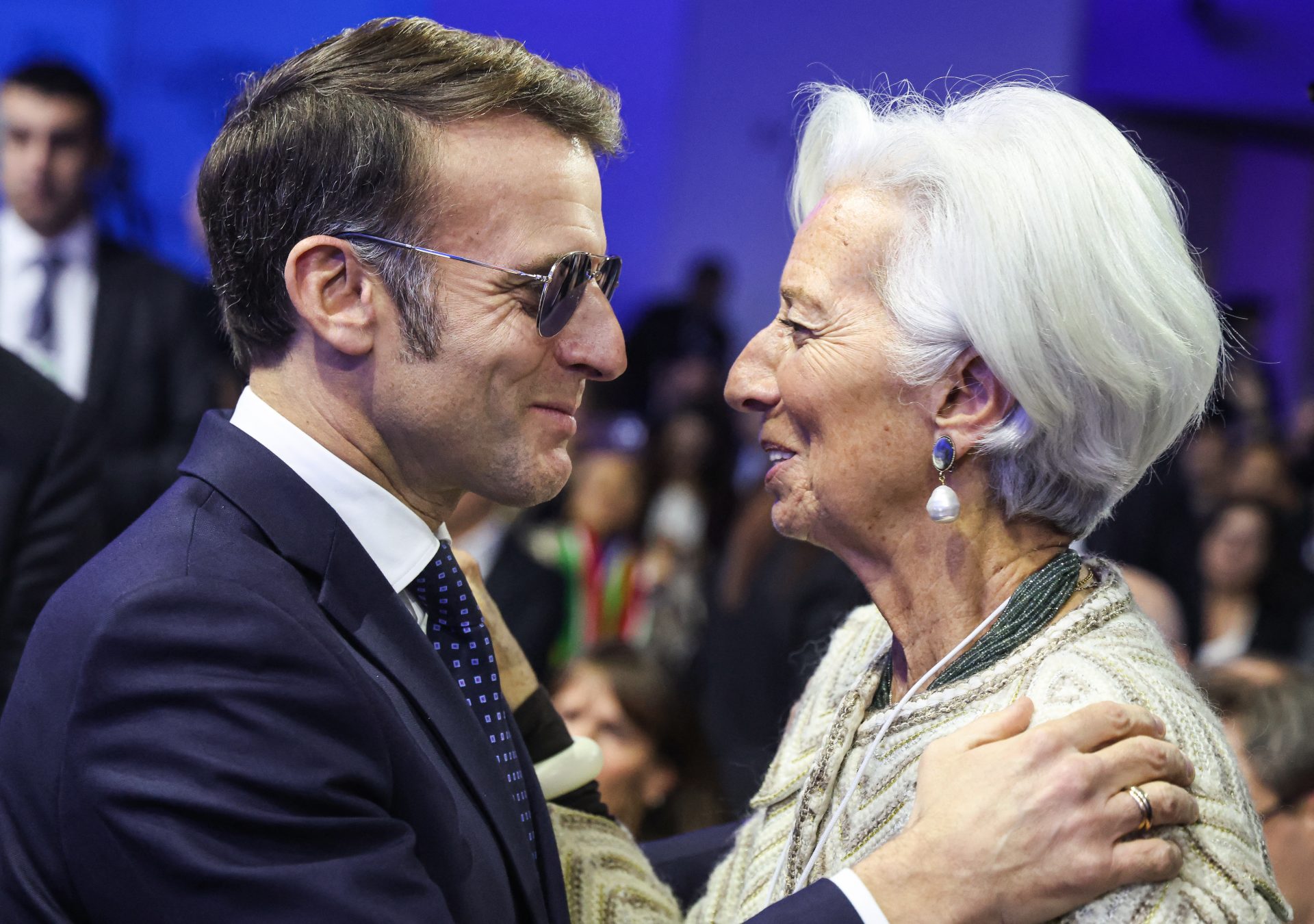 Charles de Gaulle must be turning in his grave. (Ludovic Marin/Getty)